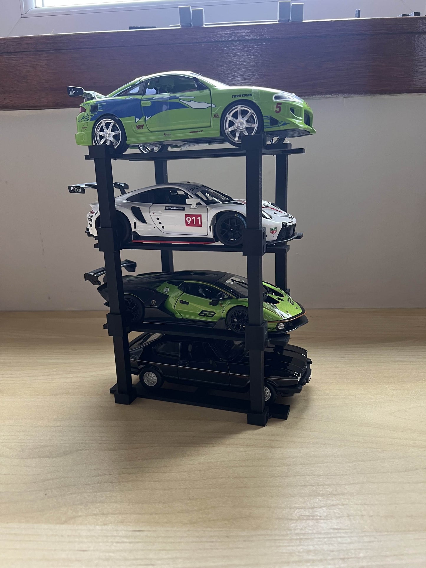 1:24 MODEL CAR STAND / DESK SHELF DISPLAY
