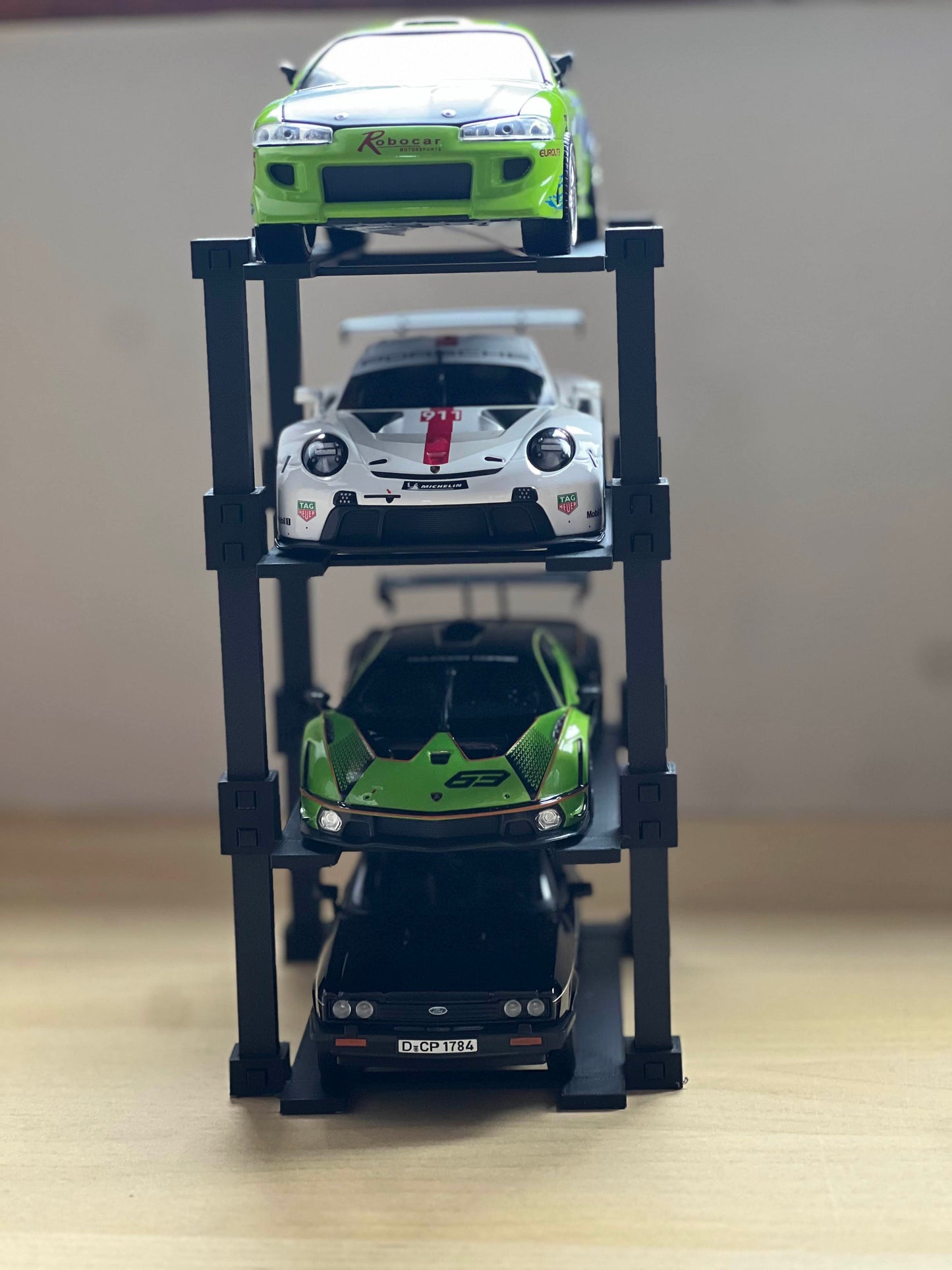 1:24 MODEL CAR STAND / DESK SHELF DISPLAY