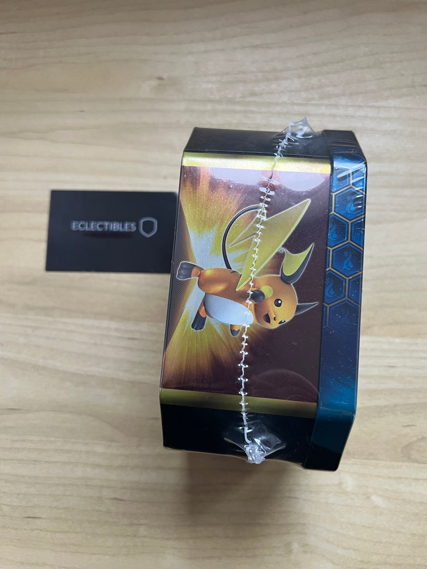 Pokemon Hidden Fates Gyarados GX Collector’s Tin