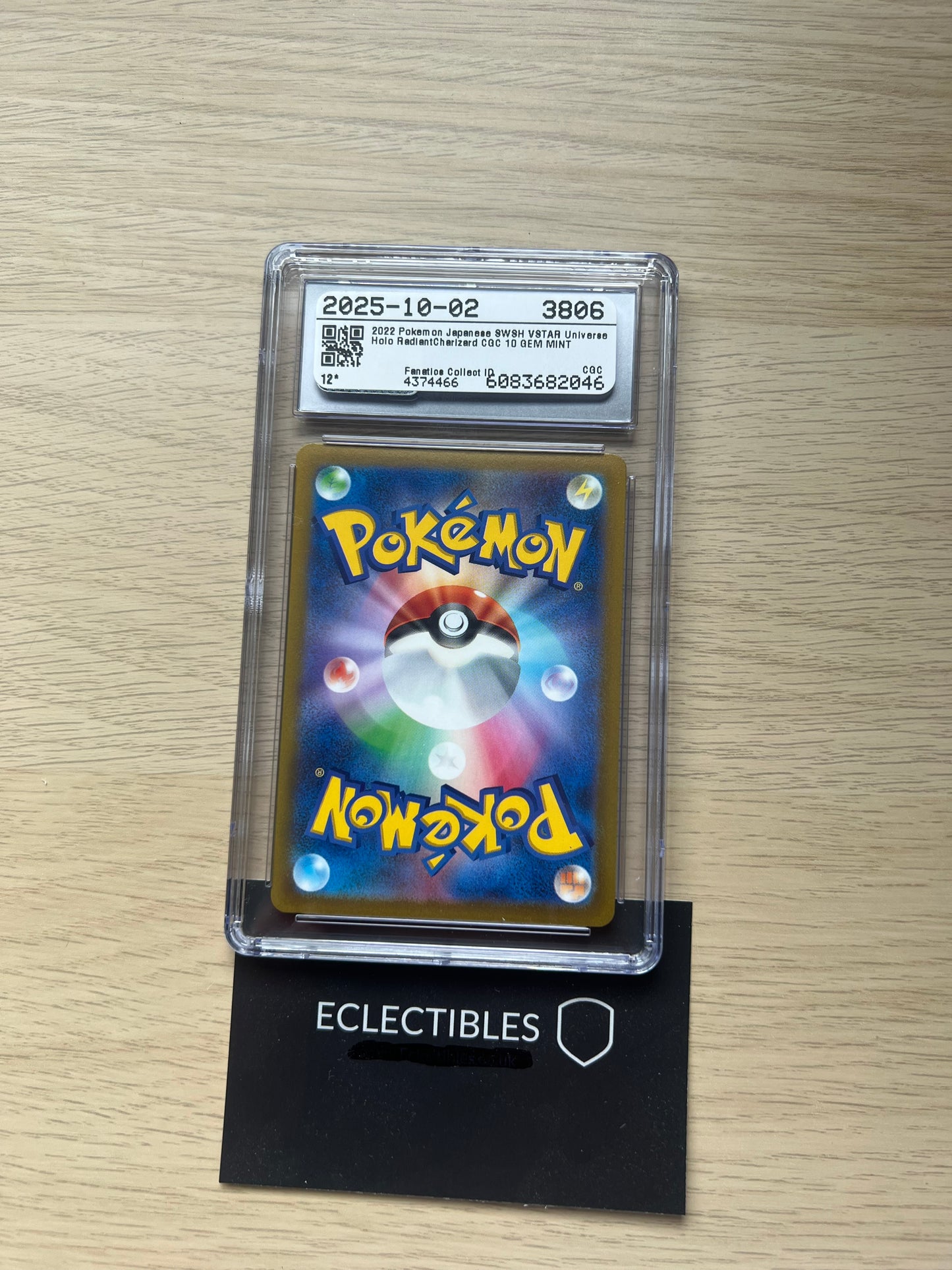 CGC 10 Pokemon Japanese VSTAR Universe 015/172 Radiant Charizard