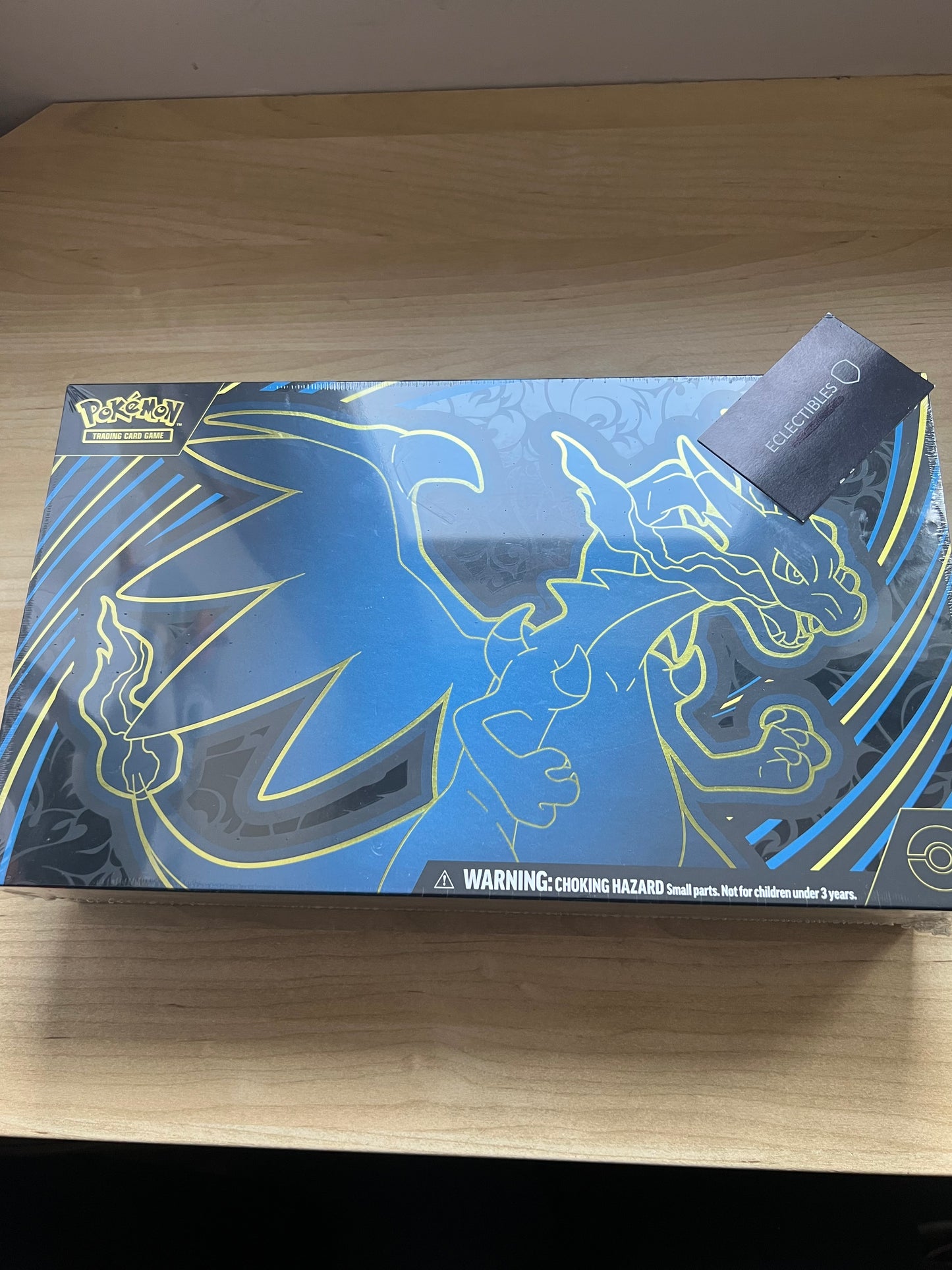 Pokemon Mega Charizard X ex Ultra-Premium Collection